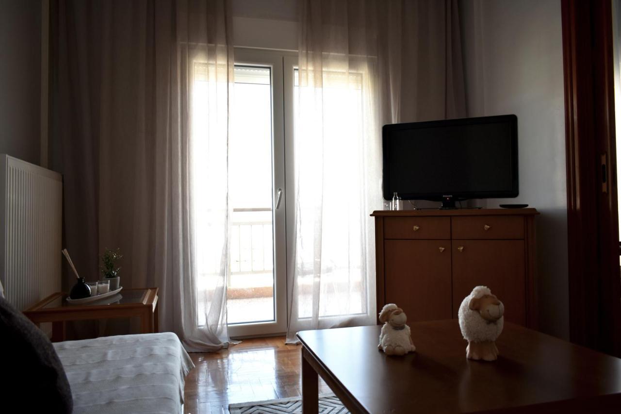 Κεντρικό Και Ευρύχωρο Οροφοδιαμέρισμα Kasztoriá Kültér fotó
