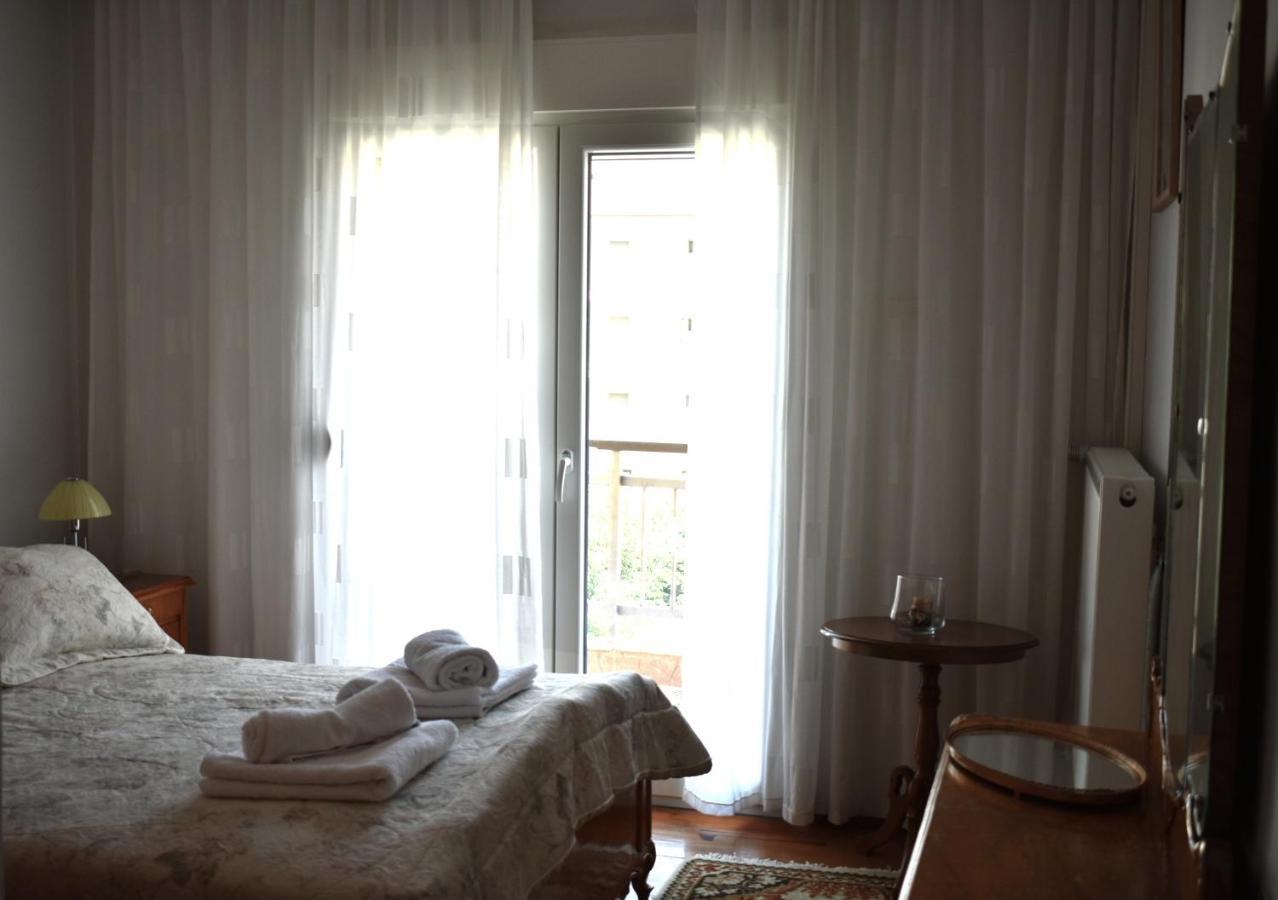 Κεντρικό Και Ευρύχωρο Οροφοδιαμέρισμα Kasztoriá Kültér fotó